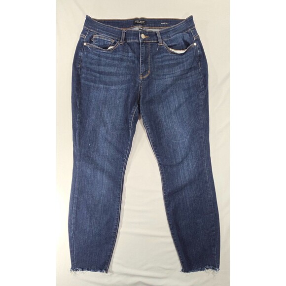 Judy Blue Denim - Judy Blue Womens Size 18W Skinny Fit Distressed Raw Hem Jeans Dark Wash Denim BM